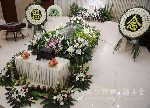 灵堂布置